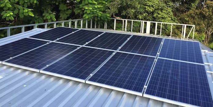 Solar battery bracket for corrugated iron roof