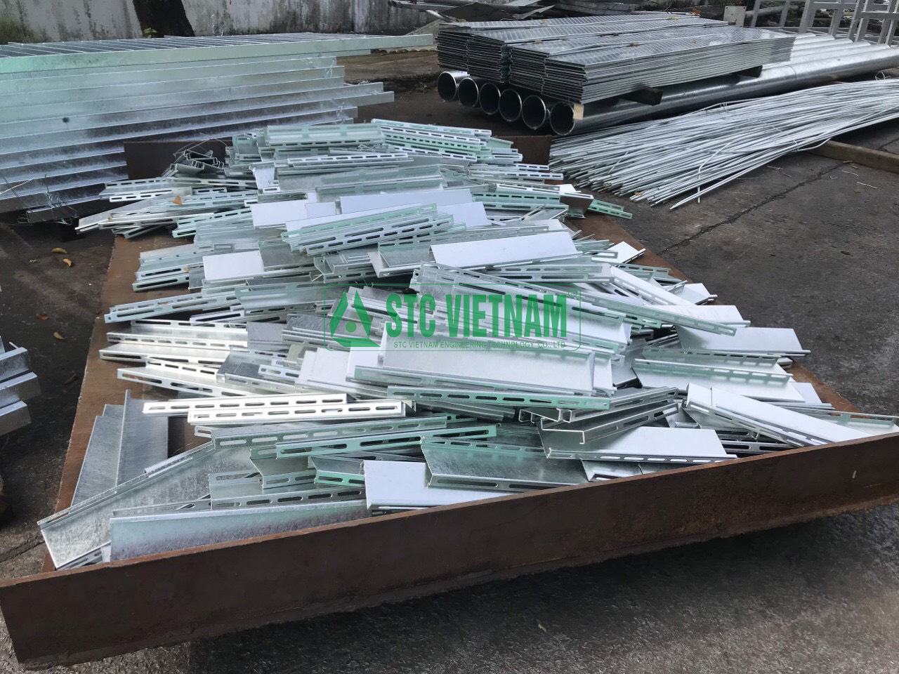 Cheap cable ladder ladder and cable ladder manufacturing process
