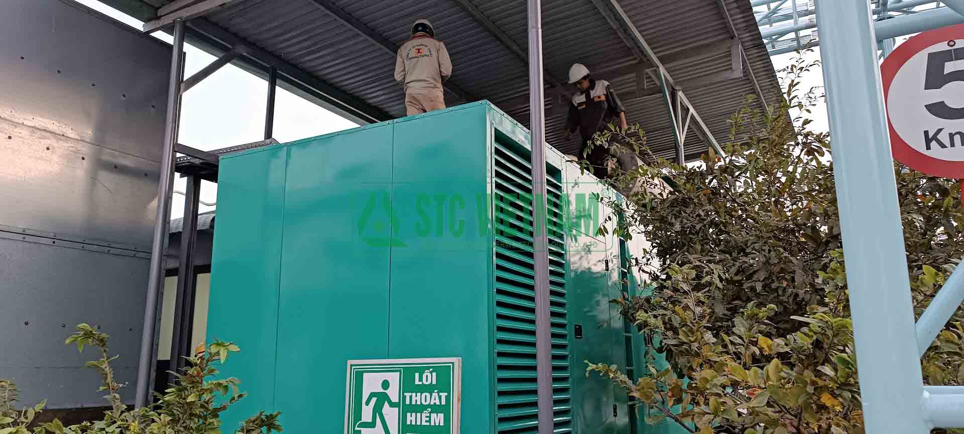 Vỏ cách âm máy phát điện 2250 Kva Cummins